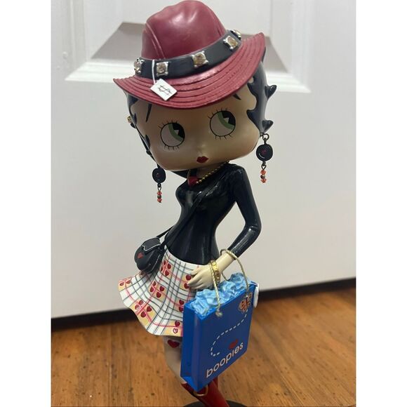 BETTY BOOP IT'S DEFINITELY ME FIGURE Danbury Mint Figurine 2006 Shopping Sexy - Picture 4 of 9